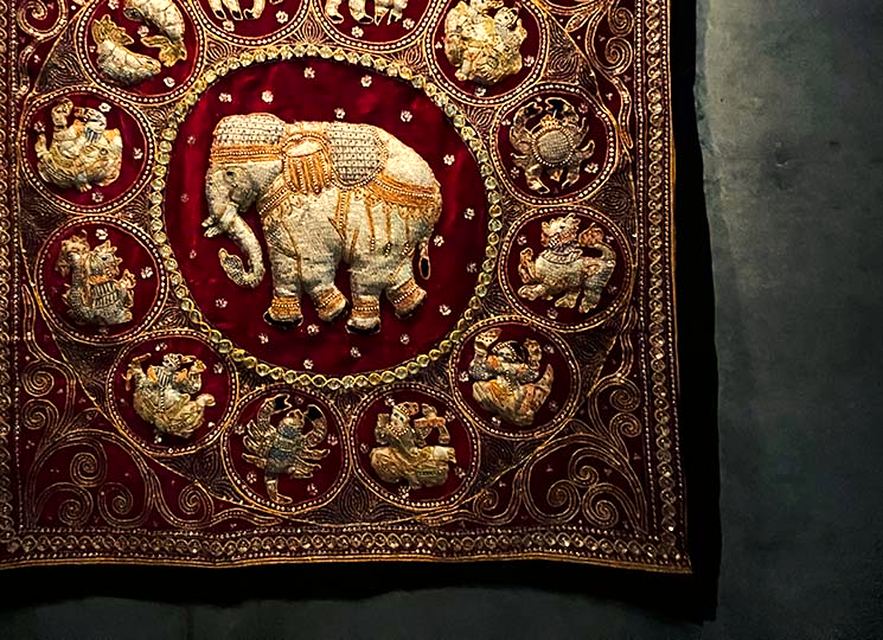 タイの象の刺繍タペストリー